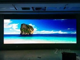 戶外P10單色和P2.5室內LED顯示屏哪個好？晶久源P2.5與科泰P10單色深度對比